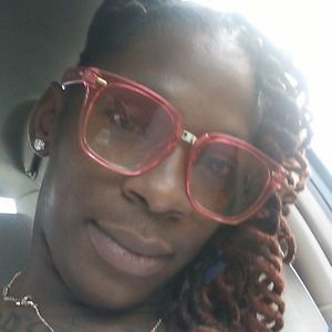 Meet your Posher, Regina